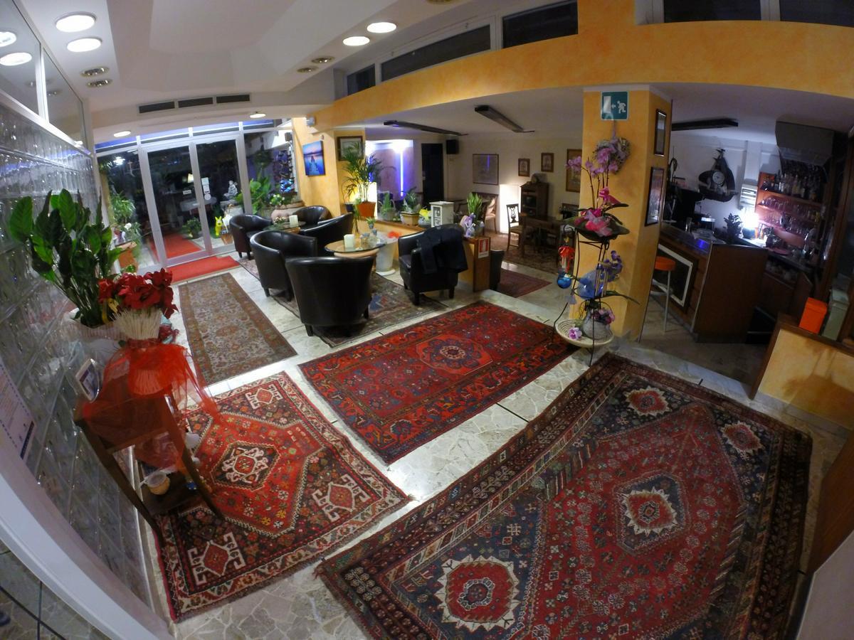 Hotel Villa Delibera Varazze Kültér fotó