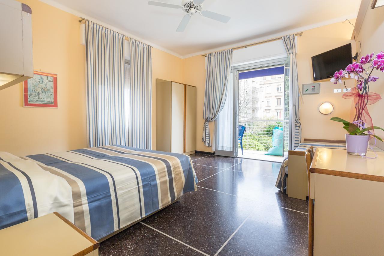 Hotel Villa Delibera Varazze Kültér fotó