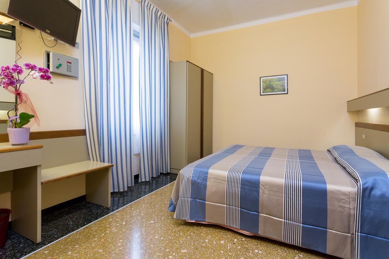 Hotel Villa Delibera Varazze Kültér fotó