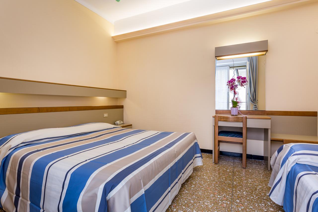 Hotel Villa Delibera Varazze Kültér fotó