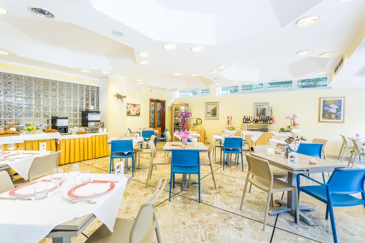 Hotel Villa Delibera Varazze Kültér fotó